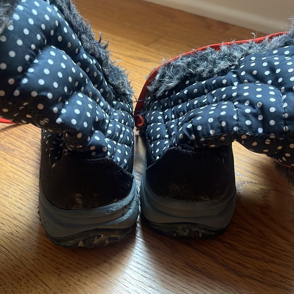 North Face polkadot girls boots - Picture 5 of 6